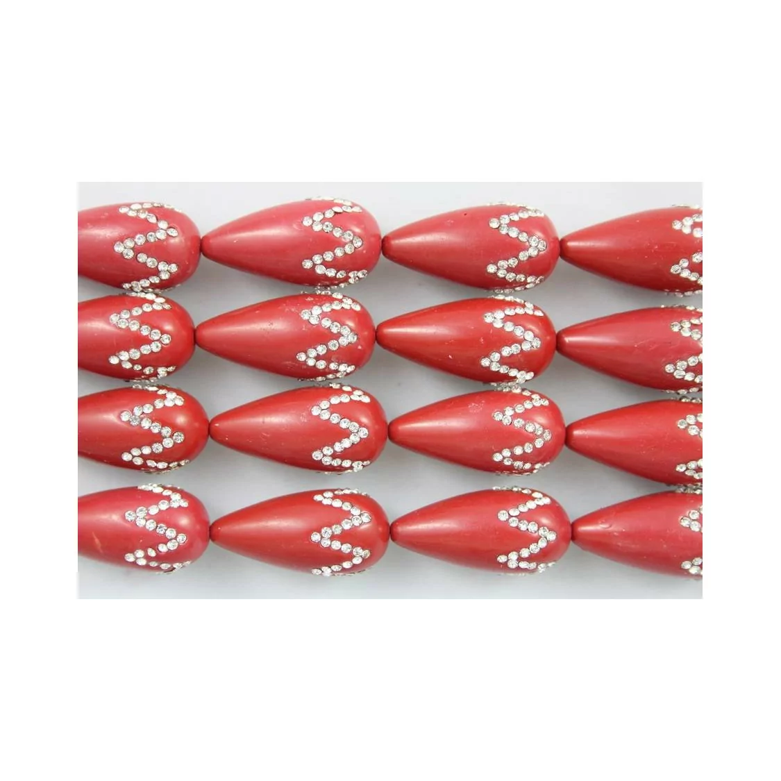 Goccia 2 Fori Con Strass 16x30mm Pasta Di Corallo Rosso 13pz-PASTA CON STRASS | Worldofjewel.com