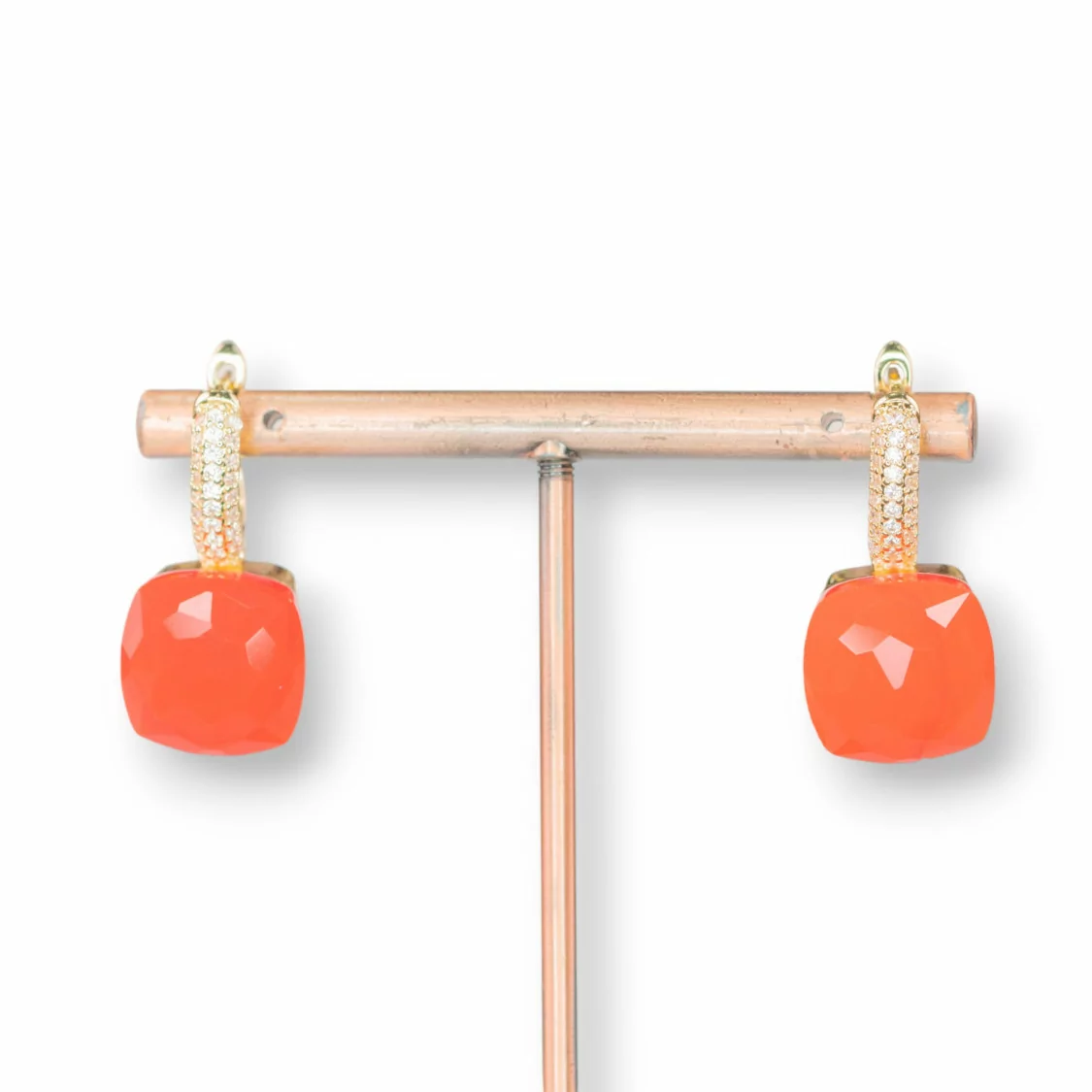 Orecchini A Monachella Chiusa Di Bronzo Con Occhio Di Gatto Taglio Cuscino Con Zirconi 13x26mm Dorato Arancio-ORECCHINI HOT PICKS | Worldofjewel.com