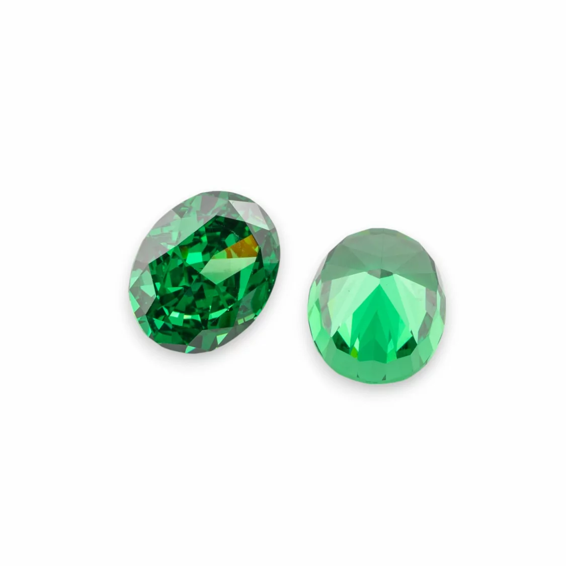 Gemma Corindone Sintetico Created Corundum Taglio Ovale 8x10mm 2pz Emerald-PIETRE DA CASTONE E ZIRCONI | Worldofjewel.com