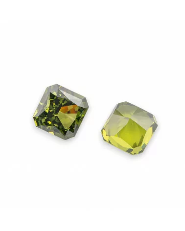 Gemma Corindone Sintetico Created Corundum Taglio Quadrato 10mm 2pz Olivina-PIETRE DA CASTONE E ZIRCONI | Worldofjewel.com