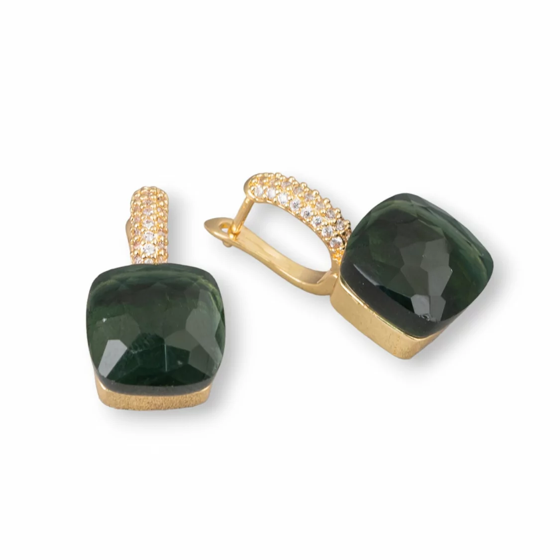 Orecchini A Monachella Chiusa Di Bronzo Con Occhio Di Gatto Taglio Cuscino Con Zirconi 13x26mm Dorato Verde Notte-ORECCHINI HOT PICKS | Worldofjewel.com