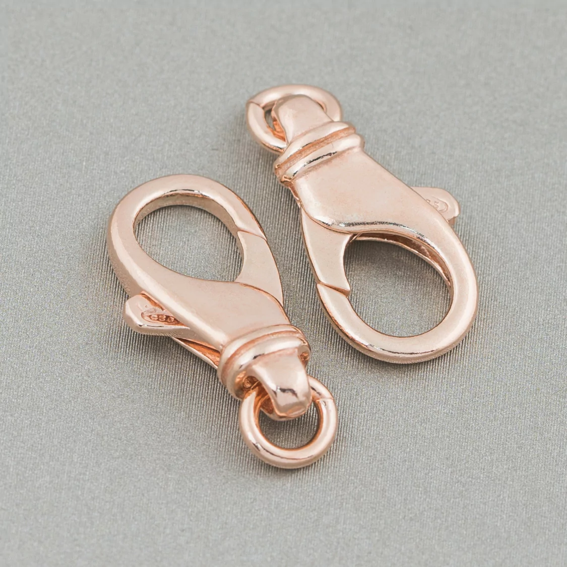 Chiusura Di Argento 925 Moschettone Microfuso 20x12mm Oro Rosa 4pz-CHIUSURE DI ARGENTO | Worldofjewel.com