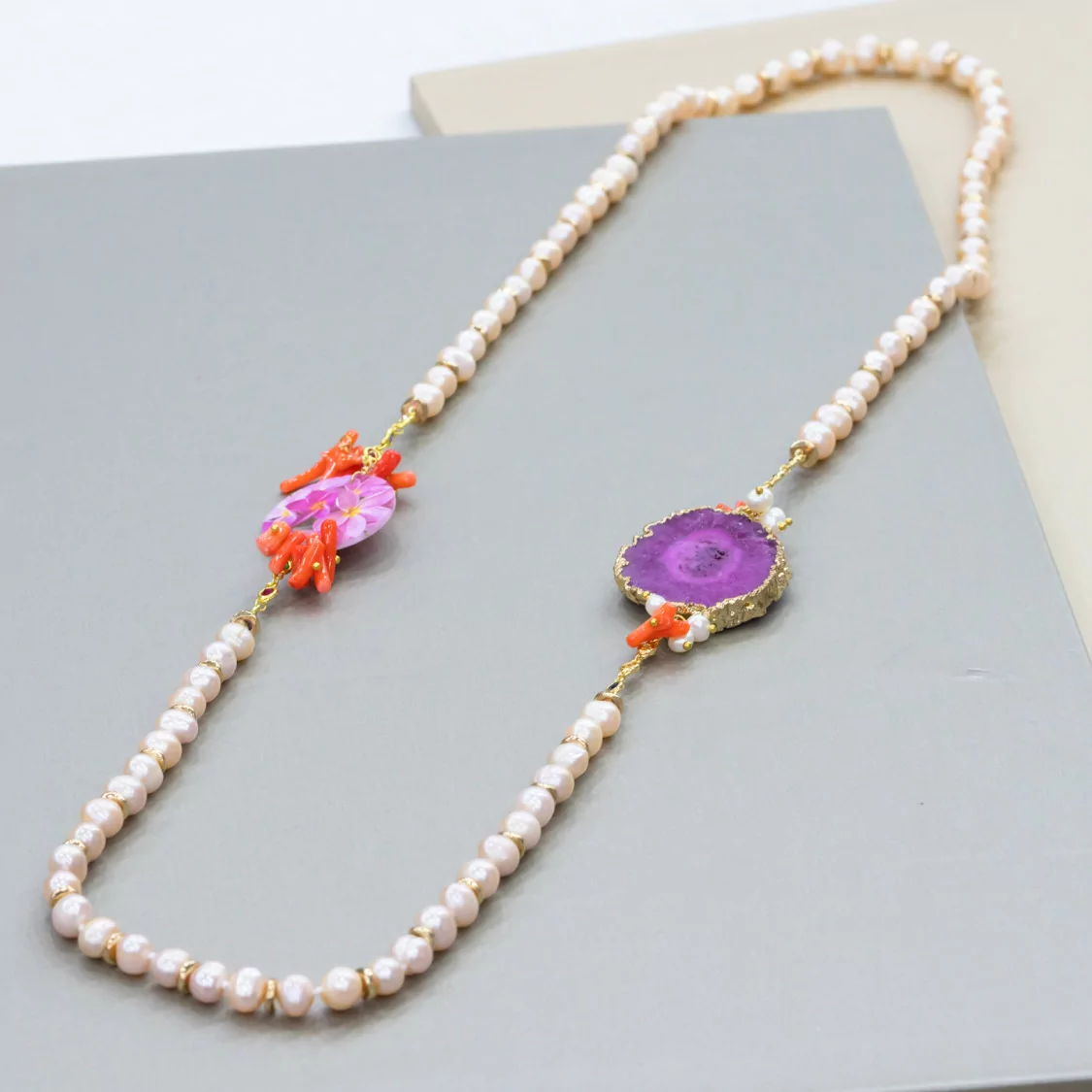 Collana Bijoux Con Pietre Perle E Cristalli MOD66914 95cm Rosa Laterali Colori Misti-DESIGN ITALY | Worldofjewel.com