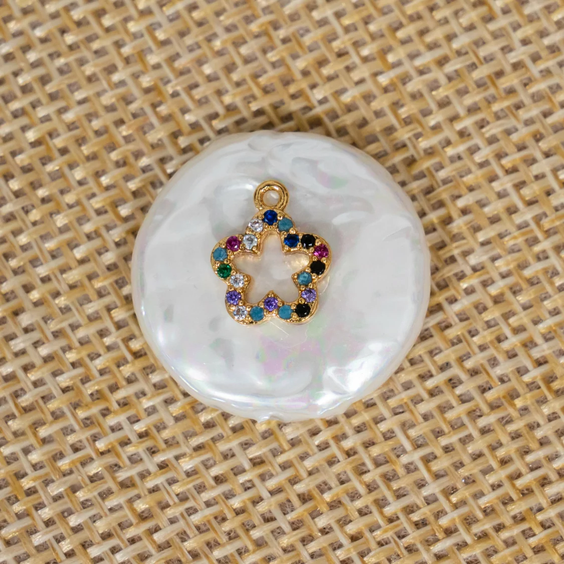 Componente Intramezzo Di Perle Di Maiorca Tondo Con Zirconi Multicolor Pavè Fiore 20mm 6pz-COMPONENTI DI PIETRE DURE | Worldofjewel.com